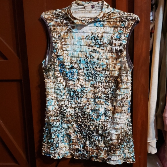 High collar sleeveless shirt - Picture 2 of 2